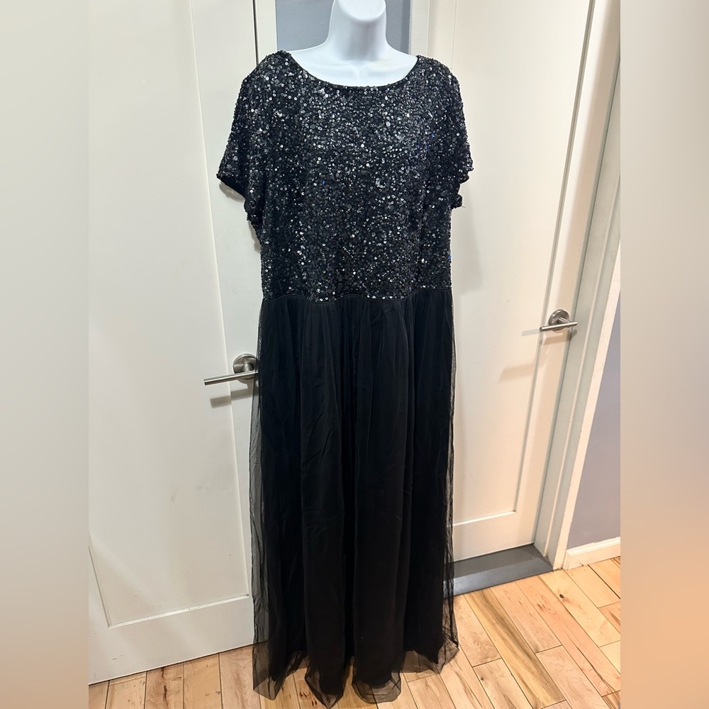 Adrianna Papell Black Sequin Black Tie Gown 20W